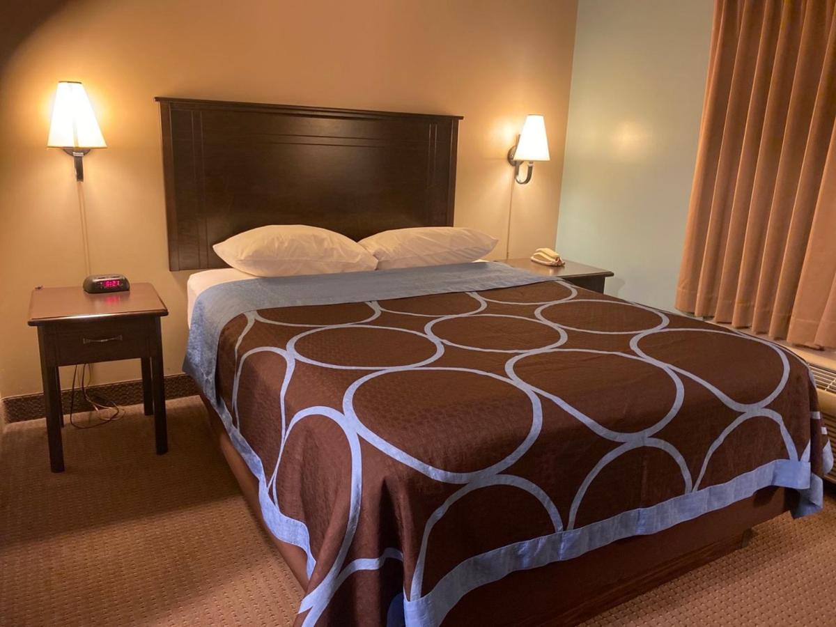 מלון Super 8 By Wyndham Edmonton South מראה חיצוני תמונה