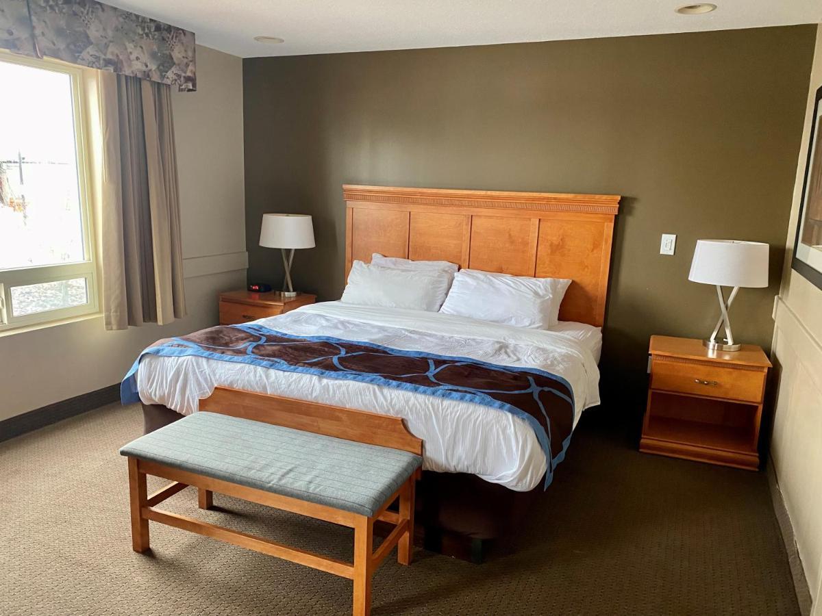 מלון Super 8 By Wyndham Edmonton South מראה חיצוני תמונה